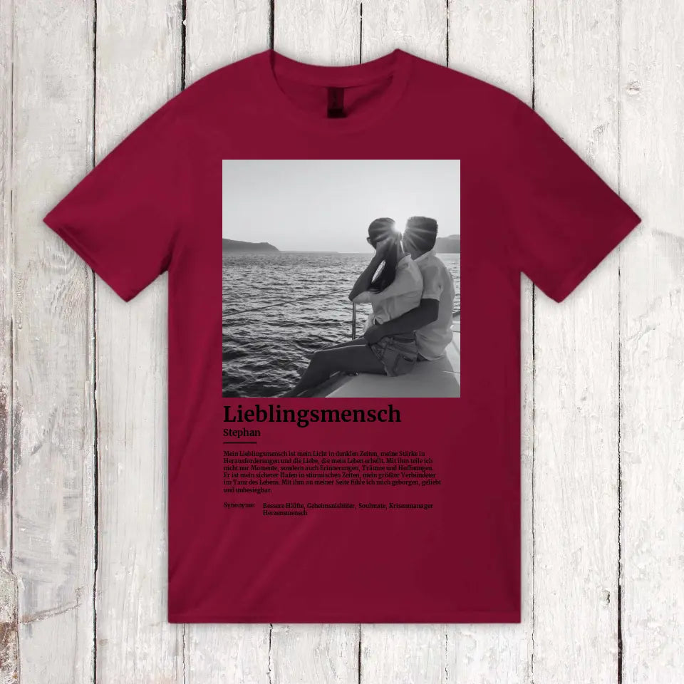 Personalisiertes T-Shirt: Defintion Lieblingsmensch mit Foto - Individuelles T-Shirt | Personalize Palace