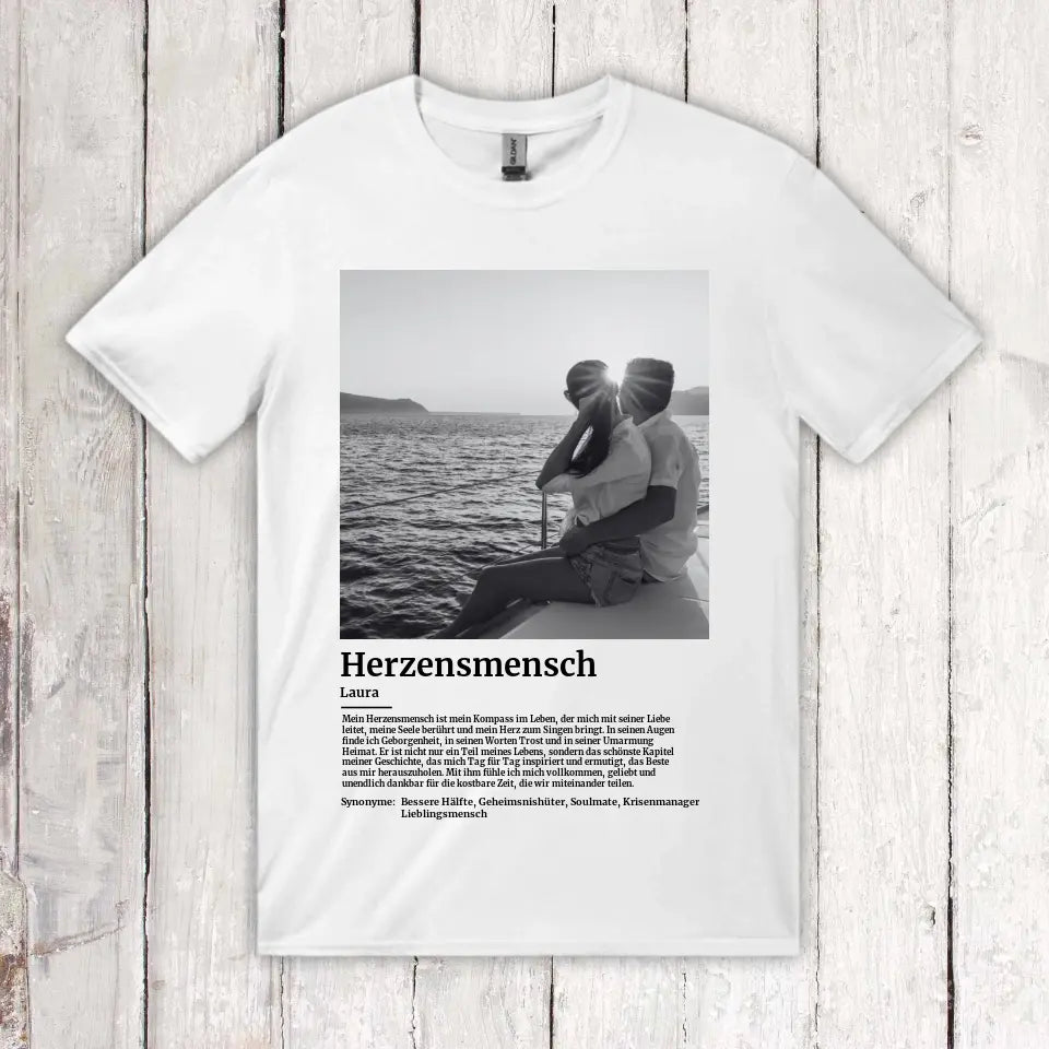 Personalisiertes T-Shirt: Defintion Herzensmensch mit Foto - Individuelles T-Shirt | Personalize Palace