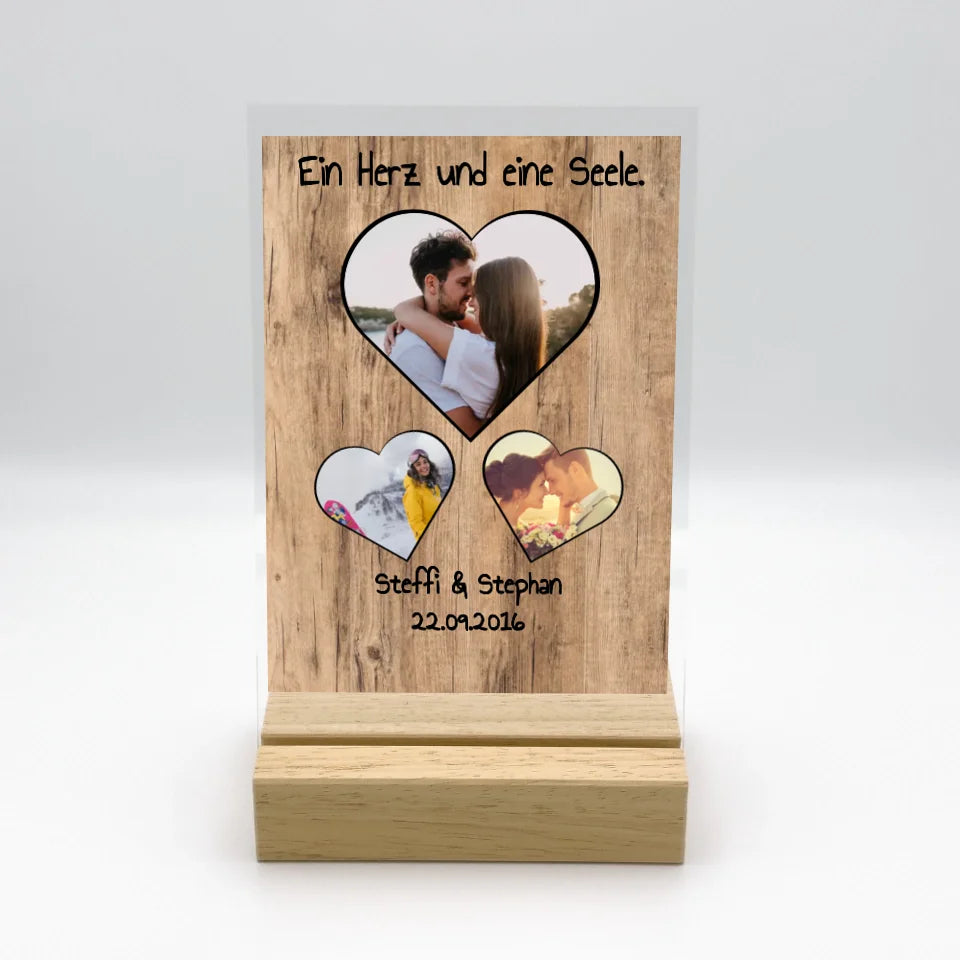 Personalisierte LED Bilder: Herzbild Collage - Individuelles Acryl Glas mit Ständer | Personalize Palace