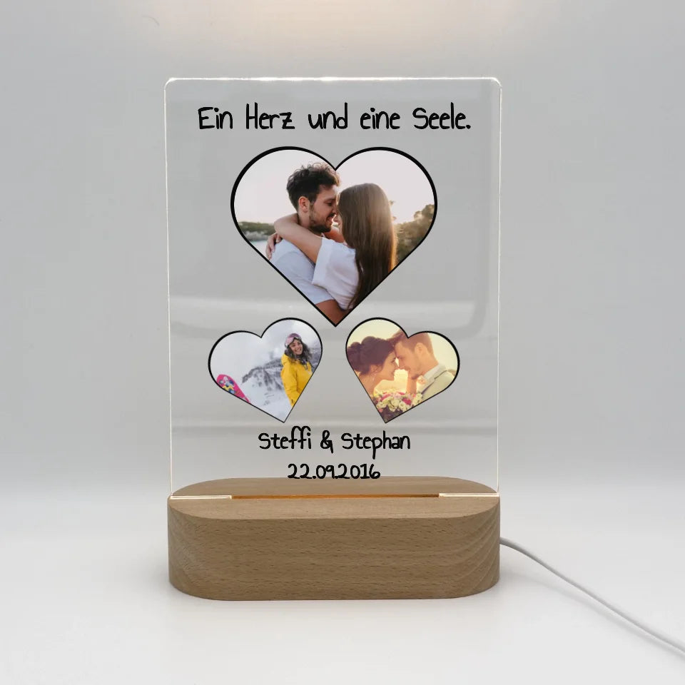 Personalisierte LED Bilder: LED Scrabble Ständer - Individuelles Acryl Glas mit Ständer | Personalize Palace
