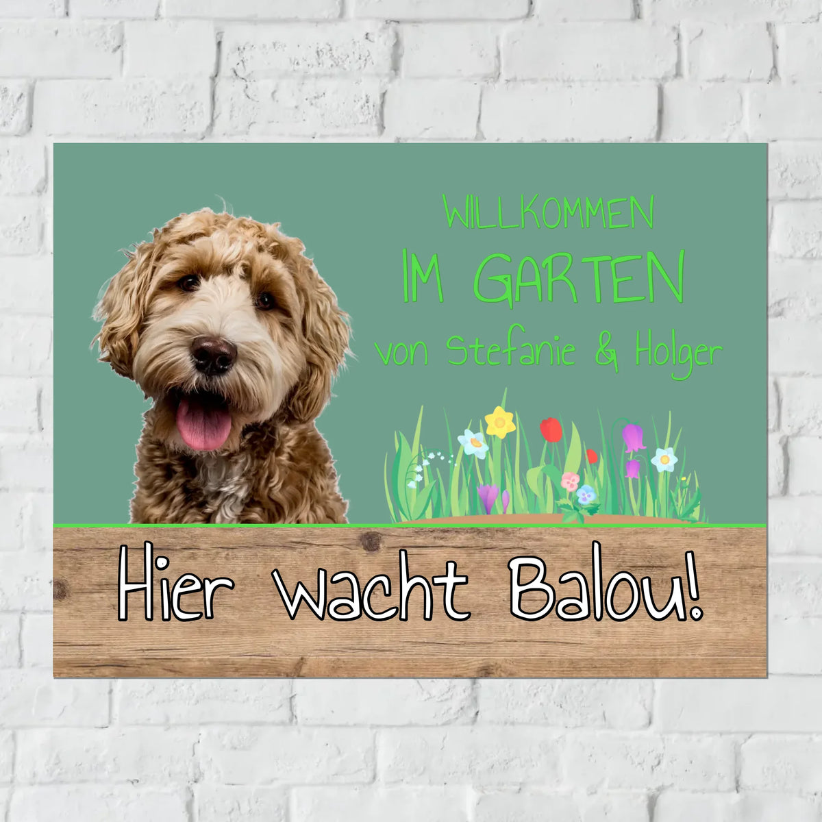 Personalisiertes Schild: Hunde Gartenschild "Hier wacht" - Individuelles Metallschild | Personalize Palace