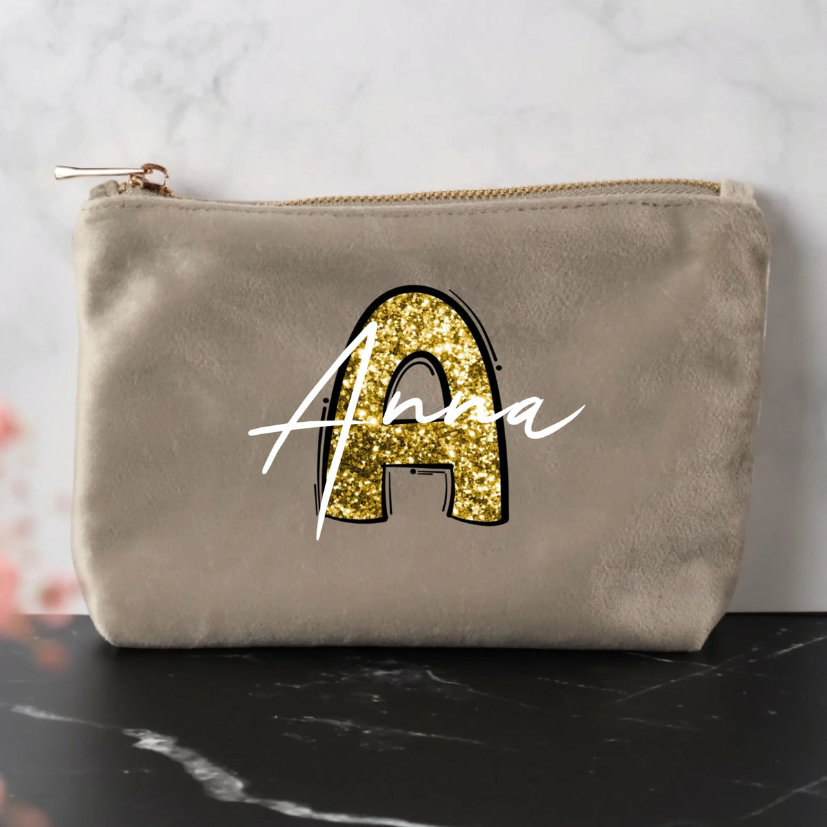 Initiale mit Namen- Individuelle Filz Kosmetiktasche | Personalize Palace