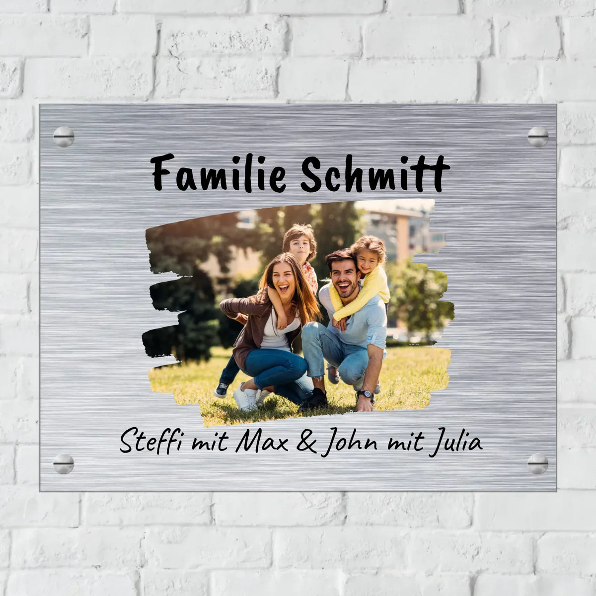 Personalisiertes Schild: Hausnummer und Name hochkant - Individuelles klassisches Türschild | Personalize Palace