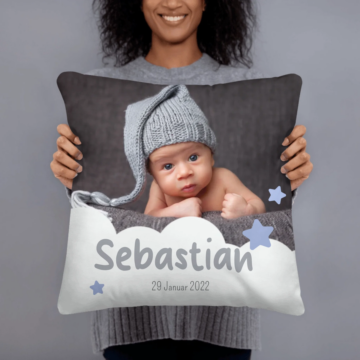 Individuelles Babykissen mit Foto – Personalisiertes Kissen mit Name | Geschenk für Neugeborene | Personalize Palace